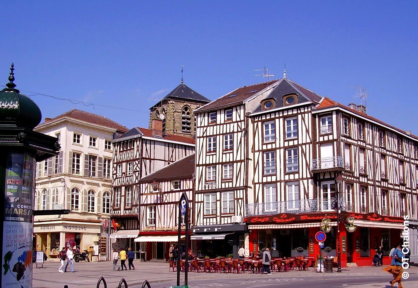 Place de la République ©OT Châlons